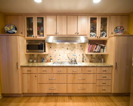 Natural Maple Kitchen | Country Cabinets
