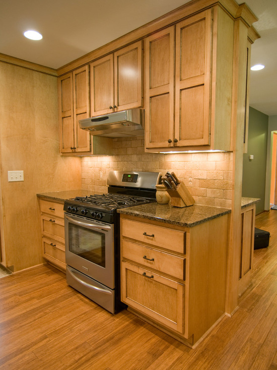 custom maple kitchen cabinets